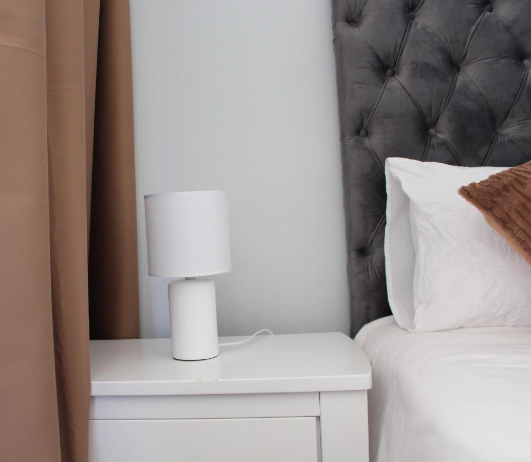 Abigail'S Studio Apartment @ Trift Tower Windhoek Esterno foto