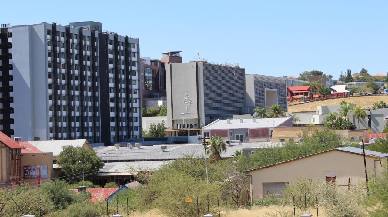 Abigail'S Studio Apartment @ Trift Tower Windhoek Esterno foto