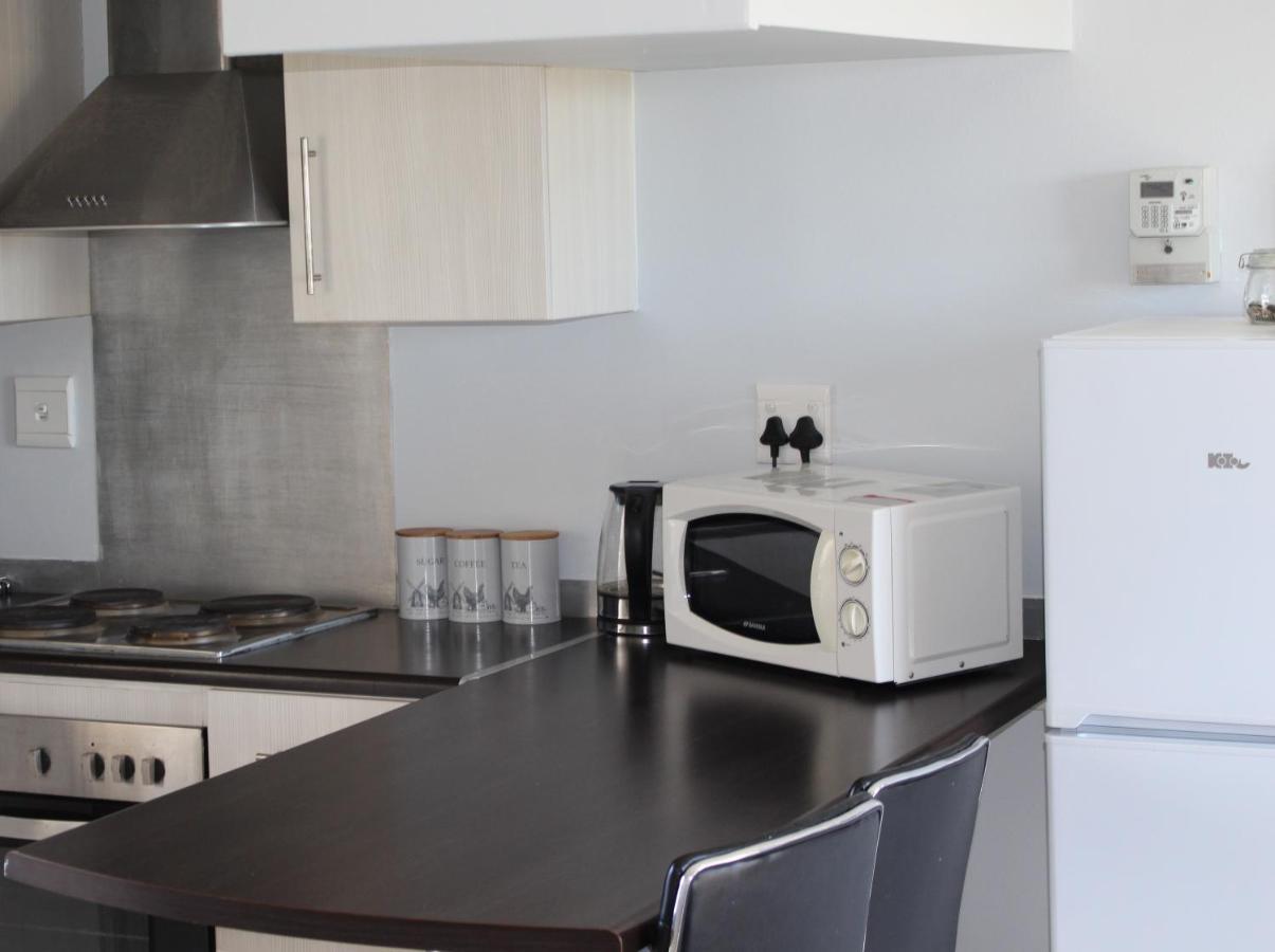 Abigail'S Studio Apartment @ Trift Tower Windhoek Esterno foto
